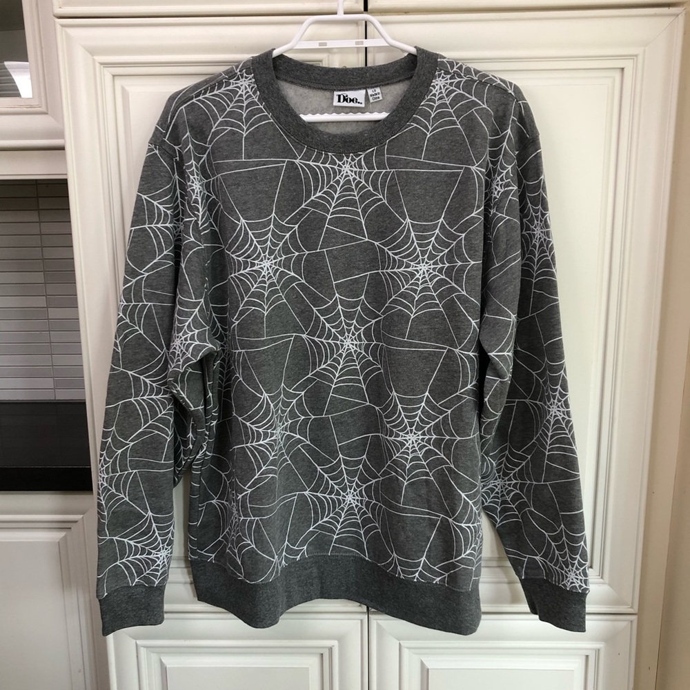 🕸️ NWT DOE. women’s spider web sweatshirt